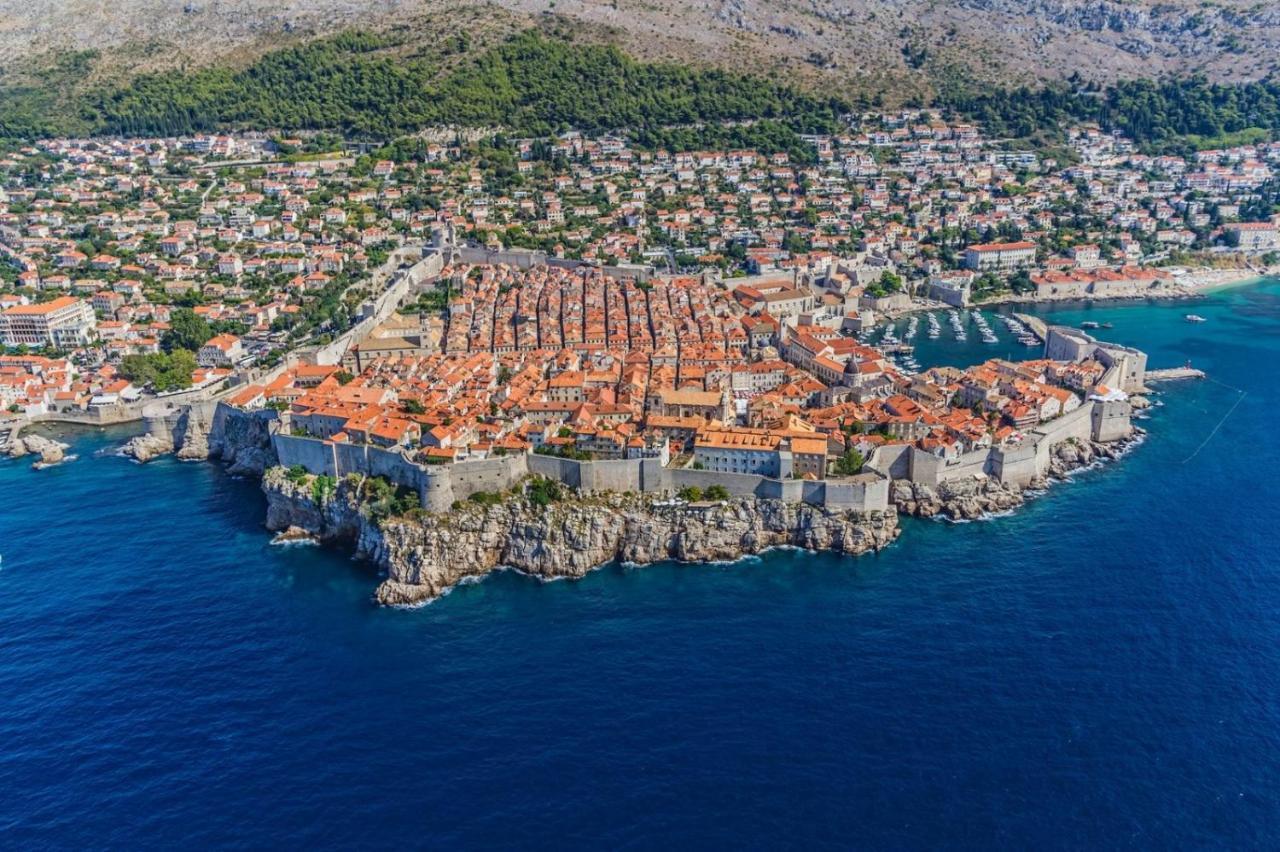 Apartman In With Sea View, Balcony, Air Conditioning, Wifi Cavtat